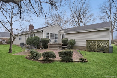 23 Saint Pauls Place, Garden City, NY 11530 - photo 5