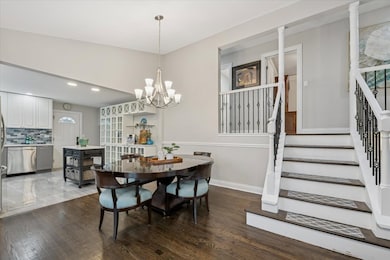 241 Glendale Rd, Glenview, IL 60025 - photo 5