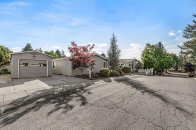 20743 Livengood Way unit 64, Bend, OR 97701 - photo 4