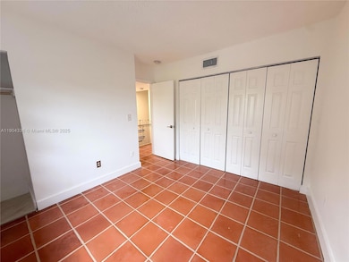 11 Edgewater Dr unit 8, Coral Gables, FL 33133 - photo 5