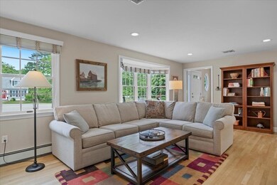 4 Kendall Village unit 4, Cohasset, MA 02025 - photo 4