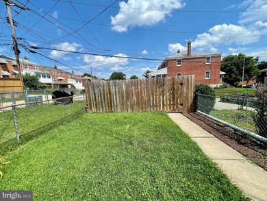 8621 Oakleigh Rd, Parkville, MD 21234 - photo 4