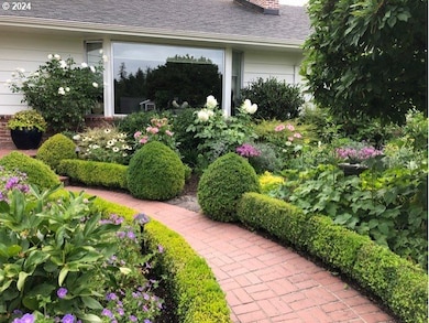 3724 SW 50th Ave, Portland, OR 97221 - photo 6