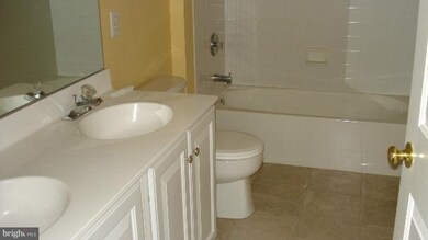 2321 Crosslanes Way, Odenton, MD 21113 - photo 2