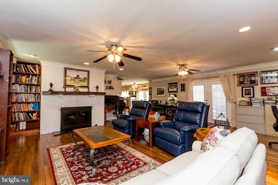 4835T Spalding Dr, La Plata, MD 20646 - photo 5