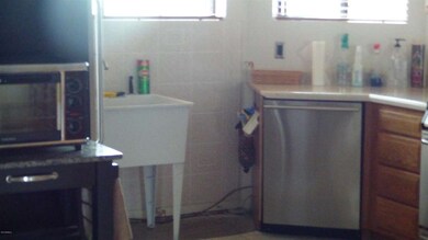 Kitchen (2)