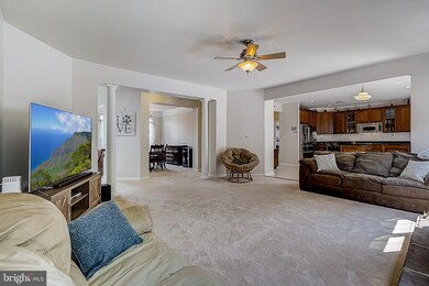 6026 Joseph Scott Dr, Elkridge, MD 21075 - photo 3