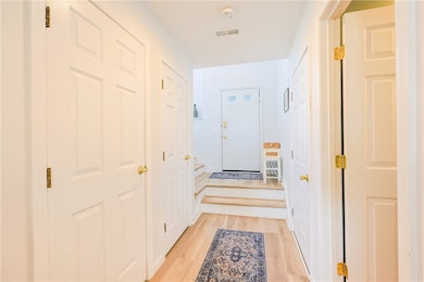 87 Nipmuc Trail unit B, North Providence, RI 02904 - photo 6