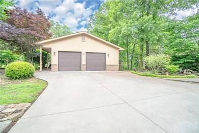 104 Overton Dr, Bella Vista, AR 72714 - photo 4