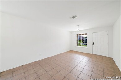 10743 Judie Allen, San Antonio, TX 78254 - photo 4