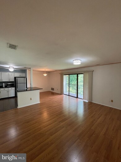 238 Wyndham Place, Trenton, NJ 08691 - photo 6