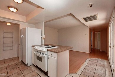 Kitchen_Family Room