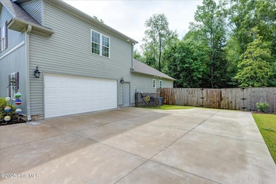 Driveway 2-car garage