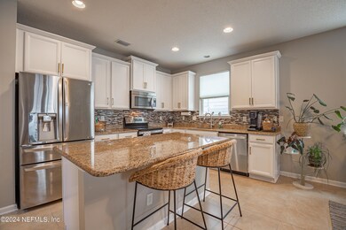 7033 Crispin Cove Dr-3