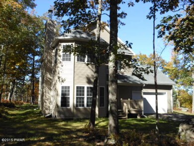 400 Surrey Dr, Hawley, PA 18428 - photo 2