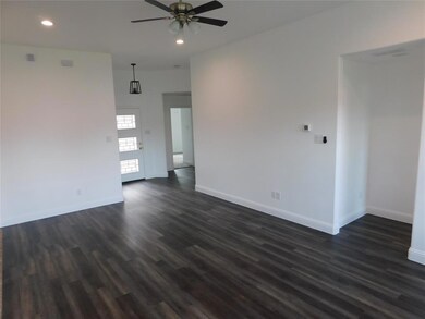 3100 S Cardinal St, Ennis, TX 75119 - photo 3