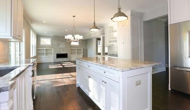 296 E 3rd St, Elmhurst, IL 60126 - photo 4