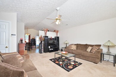 204 Hogan Dr, Frankfort, KY 40601 - photo 6