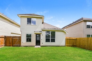 10939 Myrtle Oak St, Houston, TX 77016 - photo 2