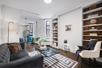 444 W 54th St unit 9, New York, NY 10019 - photo 2