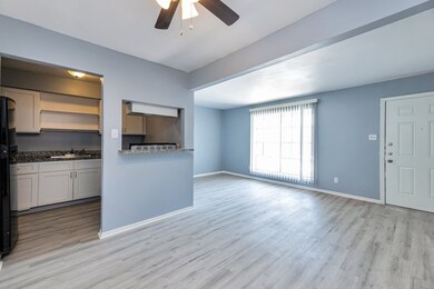 3040 Golfcrest Blvd unit 9, Houston, TX 77087 - photo 4