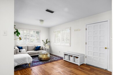 10647 Park View Cir, El Paso, TX 79935 - photo 4