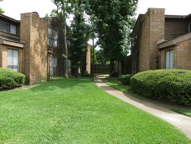 7200 T C Jester Blvd unit 3403, Houston, TX 77088 - photo 2