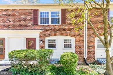 5919 Kingsford Rd unit 367, Springfield, VA 22152 - photo 2