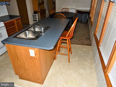 43 Daniel Dr, Lothian, MD 20711 - photo 3