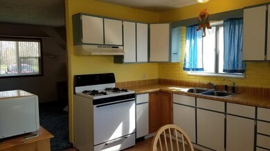Cupboards & Counter