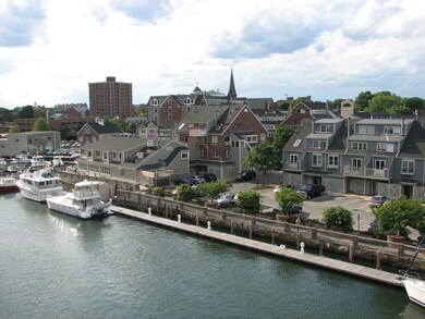 75 Wharf St unit 201, Salem, MA 01970 - photo 4