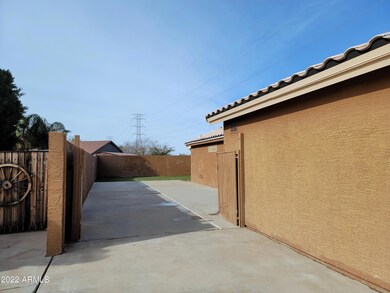 Usable Side Yard and RV Gate