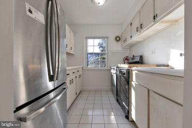 9481 Fairfax Blvd unit 103, Fairfax, VA 22031 - photo 4