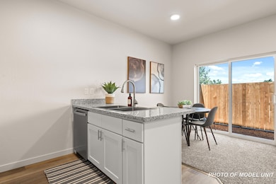 2024 Sunset Dr unit 1-6, Medford, OR 97501 - photo 6