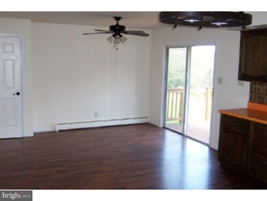 114 S Hilltop Rd, New Ringgold, PA 17960 - photo 3