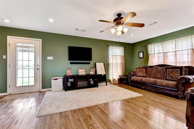 602 Jerrd Rd, Whitesboro, TX 76273 - photo 5