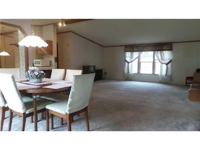 Dining Room. Enter into a large, 26x18  living and