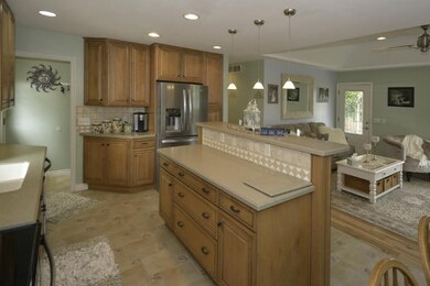 10335WestMain_09