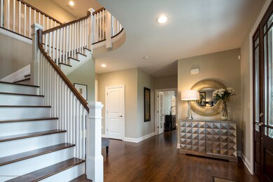 9 Berg Ct E, Middletown, NJ 07748 - photo 4