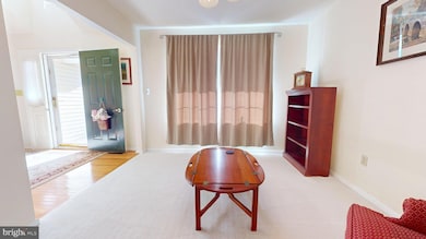 1033 Glen Manor Dr, Quakertown, PA 18951 - photo 3