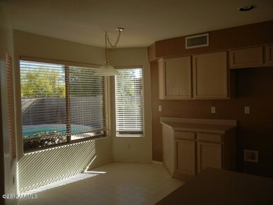 Breakfast Nook w/Bay Windows