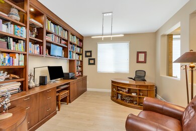 Den/Office/Library