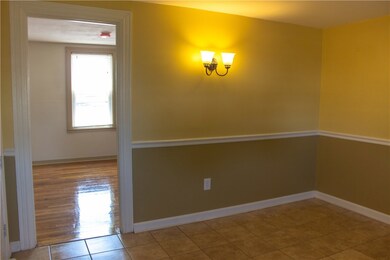 134 Bucklin St, Pawtucket, RI 02861 - photo 7