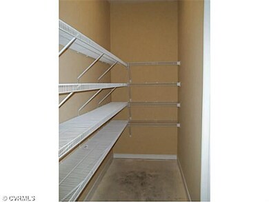 Kitchen - Very large pantry