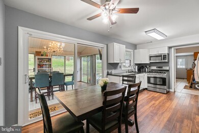 12905 Victoria Heights Dr, Bowie, MD 20715 - photo 7