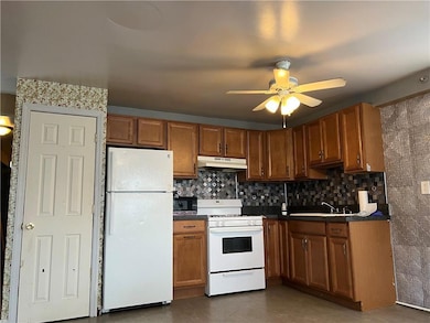 30 Center Place, Staten Island, NY 10306 - photo 4