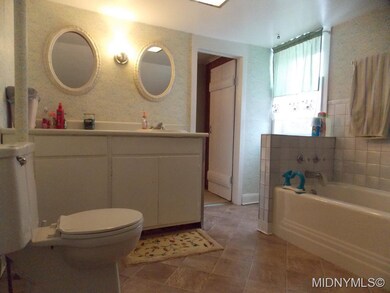 2nd full bath upstairs