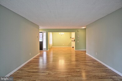 93 Dogwood Plaza unit B, Monroe Township, NJ 08831 - photo 4