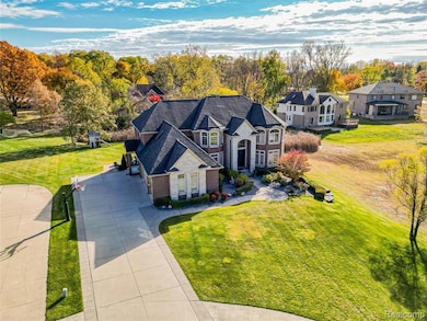 2953 Squire Ct, Troy, MI 48098 - photo 2