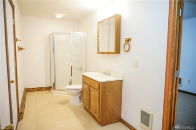 357 Forest Napavine Rd E, Chehalis, WA 98532 - photo 7